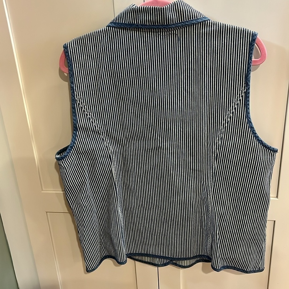 Christopher & Banks Striped Vest - Picture 3 of 6
